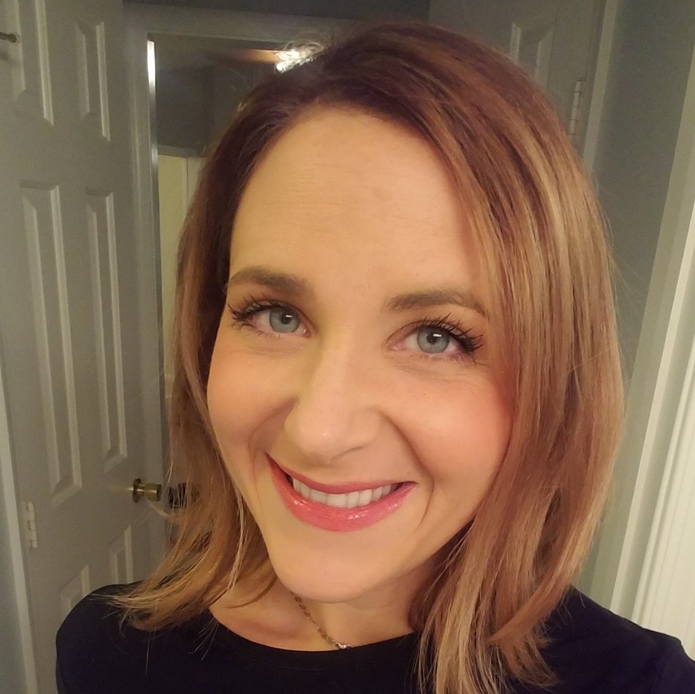 Meet your Posher, Ana